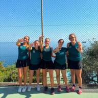 🎾💚🖤🐉 Le ragazze del Baiardo Tennis @baiardo_tennis conquistano la Serie D3👏‼️!